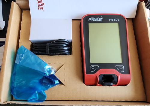 Hemocue 801 analyzer - hemocue, with